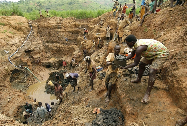Artisanal cobalt mining in the DRC